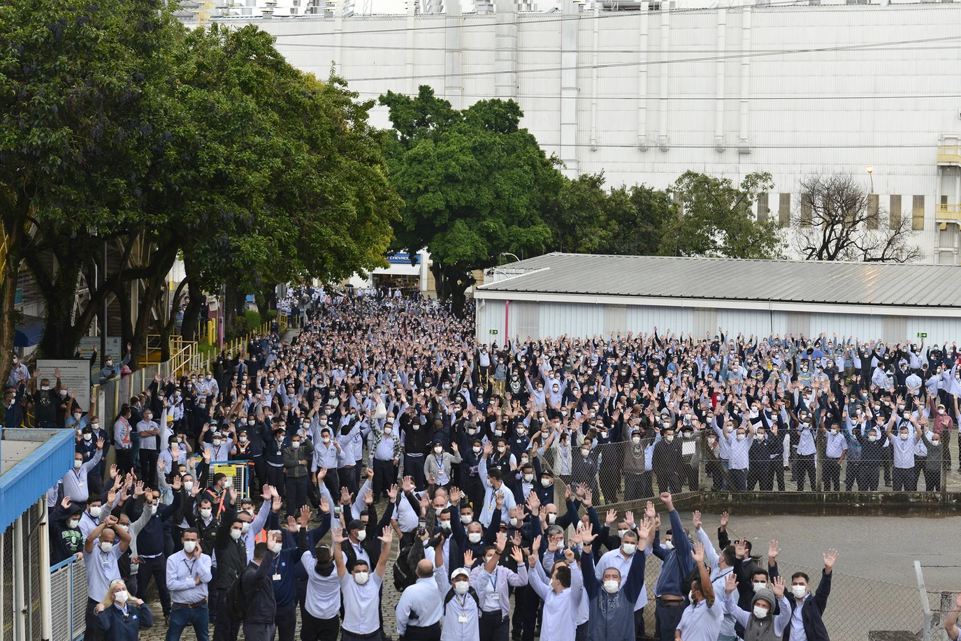 Trabalhadores Da GM Rejeitam Contraproposta Da Empresa Greve Continua