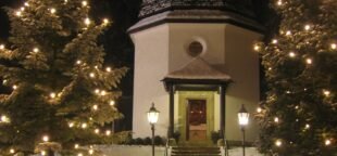 Capela da Noite Silenciosa, em Oberndorf, erguida no local onde a canção que, no Brasil, conhecemos como “Noite Feliz” foi apresentada pela primeira vez.