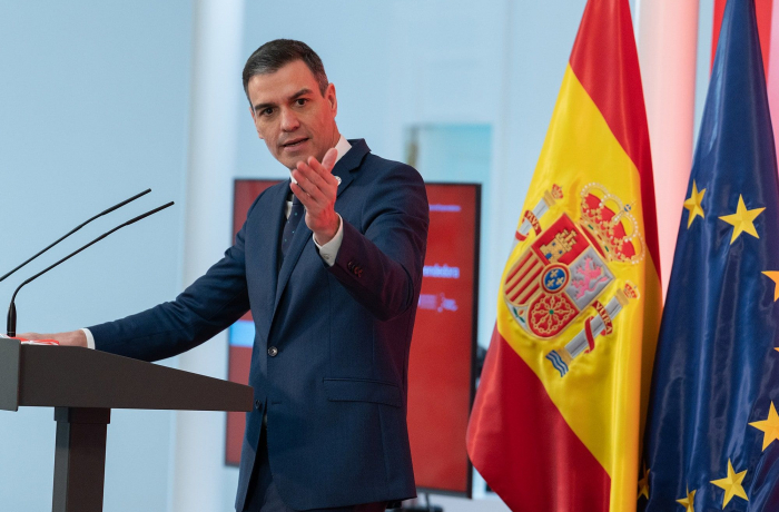 Primeiro-ministro Pedro Sánchez, do partido socialista, chefia coalização que costurou acordo