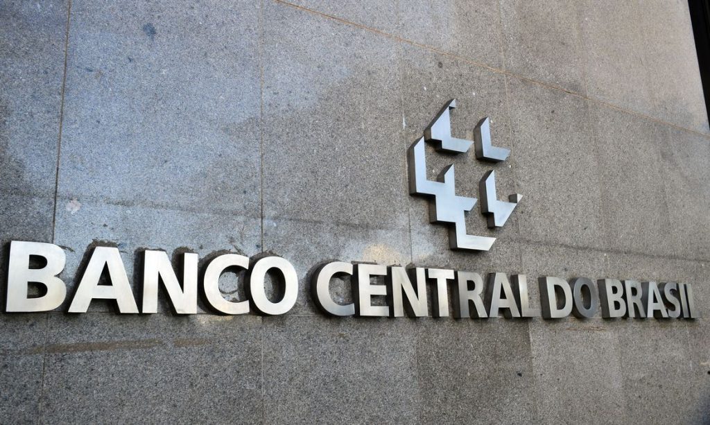 Mercado financeiro prevê inflação de 4,22% para 2024