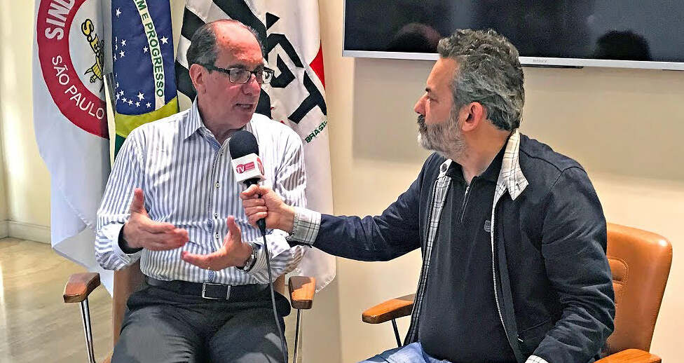 O presidente dos Comerciários, Ricardo Patah, é entrevistado pelo jornalista João Franzin