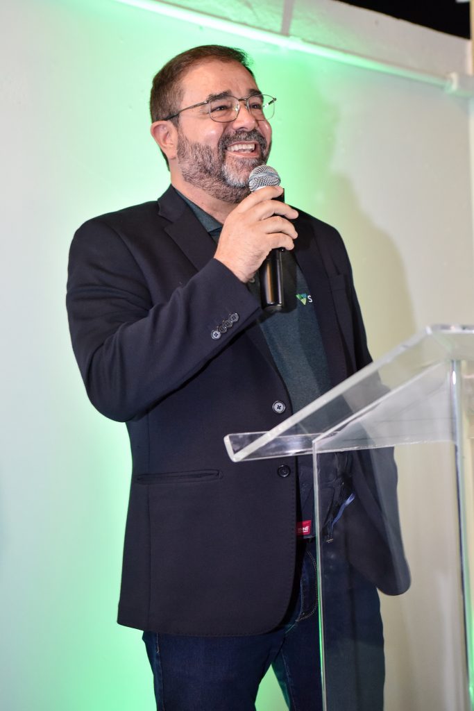 Presidente Executivo do Sicoob Metalcred, Clarisvaldo Izidio na inauguração da Mooca