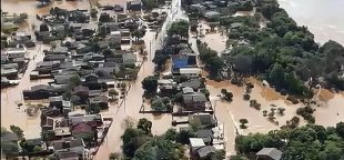 Temporal no sul – Ciclone – Sobrevoo, assistência e resgate de pessoas ilhadas em Bom Retiro do Sul (RS). Foto: Marinha do Brasil/RS