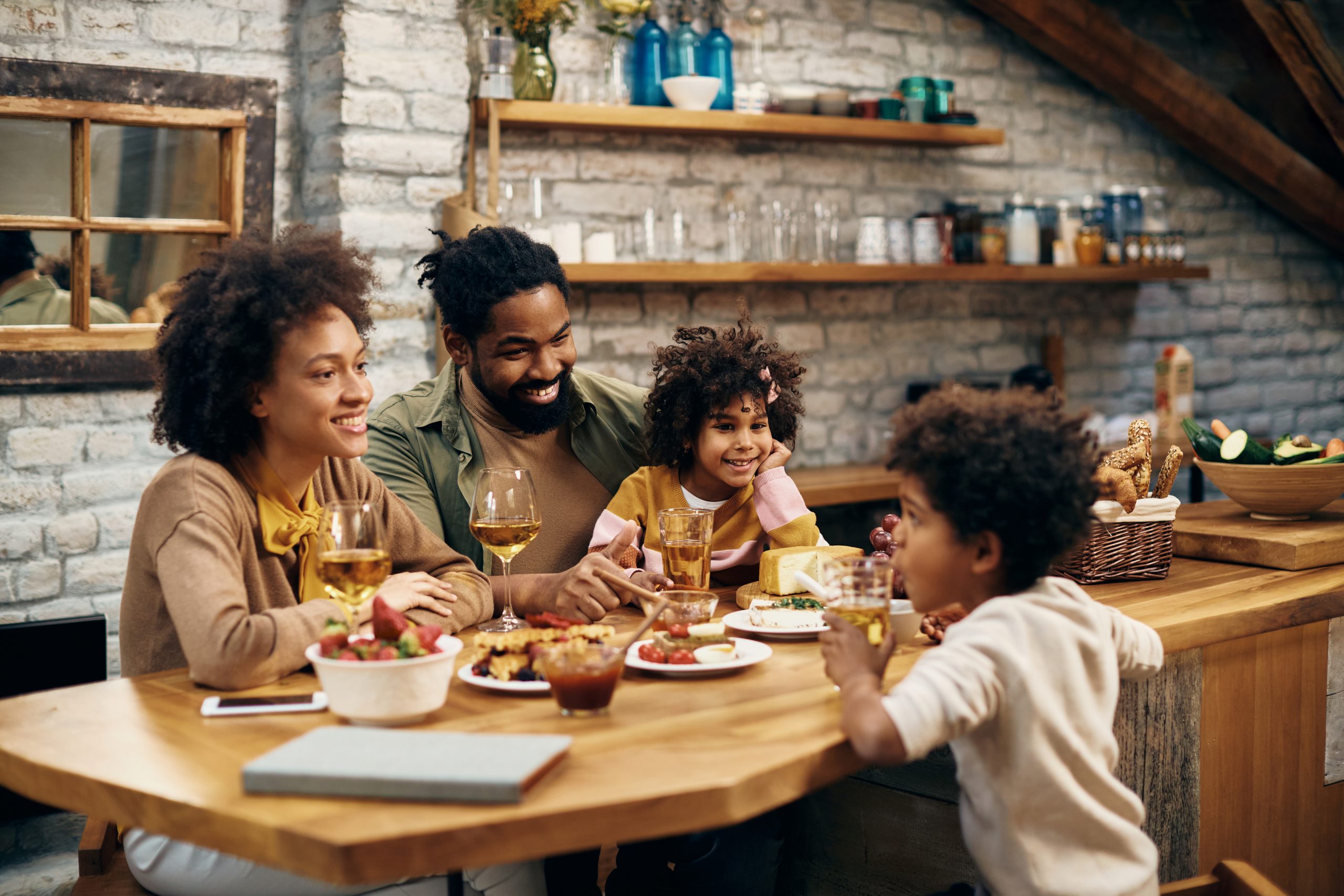 Comer em família faz bem para a saúde - Rádio Peão Brasil