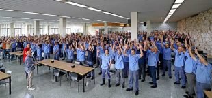 Trabalhadores na Grob conquistam PLR com aumento realTrabalhadores na Grob conquistam PLR com aumento real