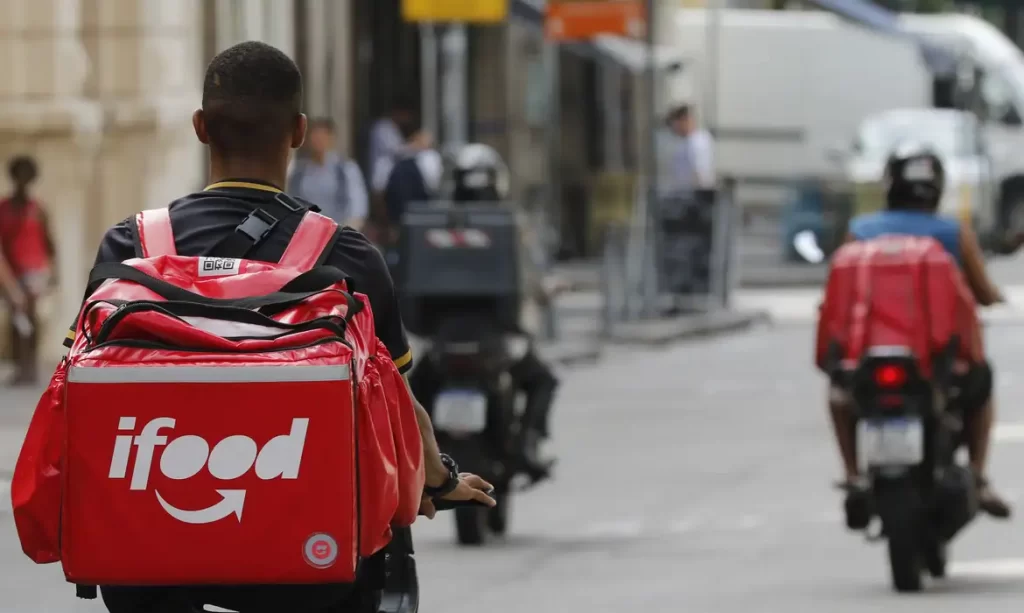 Motociclistas de ifood aguardam negociação para regulamentar trabalho/Foto: Fernando Frazão