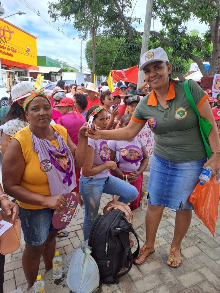 Marcha das Mulheres foi promovido por diversas entidades sindicais, ONG's e movimentos sociais atuantes na cidade sertaneja