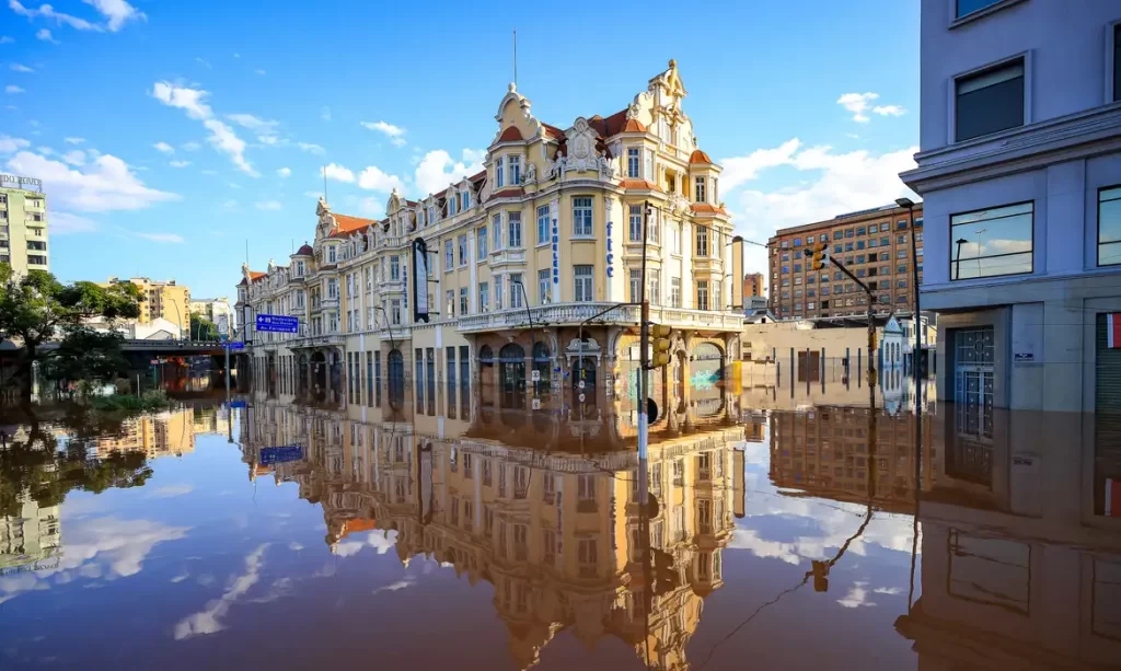 Rio Guaíba enche e Porto Alegre é inundada/Foto: Gustavo Mansur