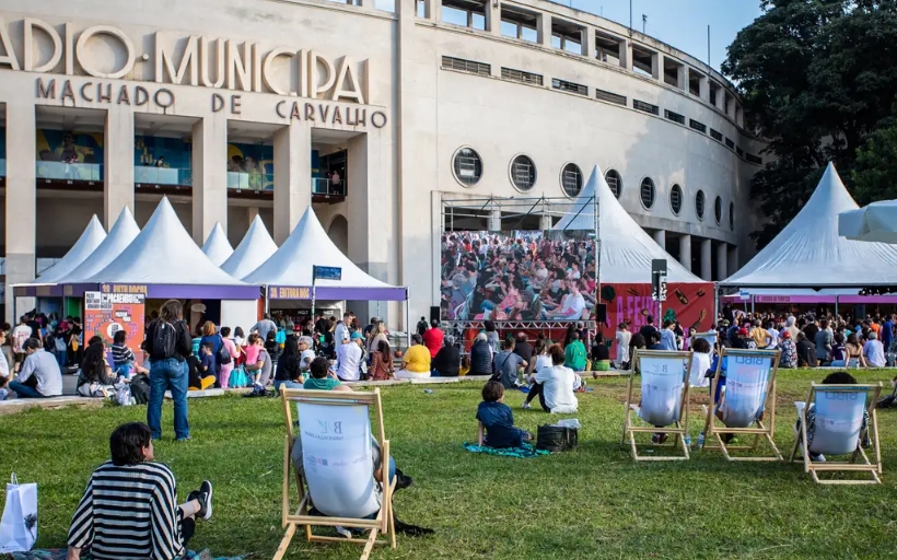 Com mais dias e palcos, Feira do Livro começa sábado em SP