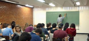 Ensino Médio: é fundamental que a educação leve crianças e jovens a gostarem de estudar e desejem melhorar de vida