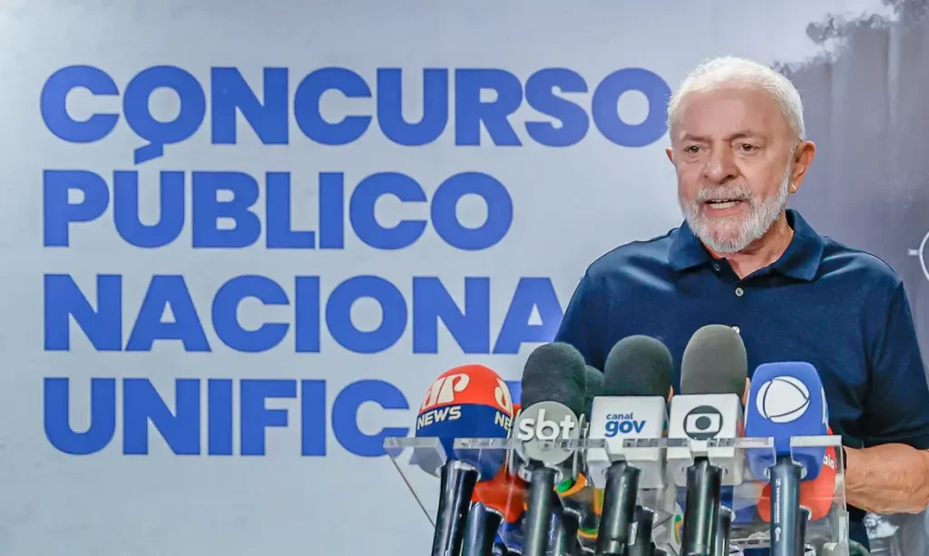 Lula na sala de monitoramento do Concurso Público Nacional Unificado/Foto: Ricardo Stuckert