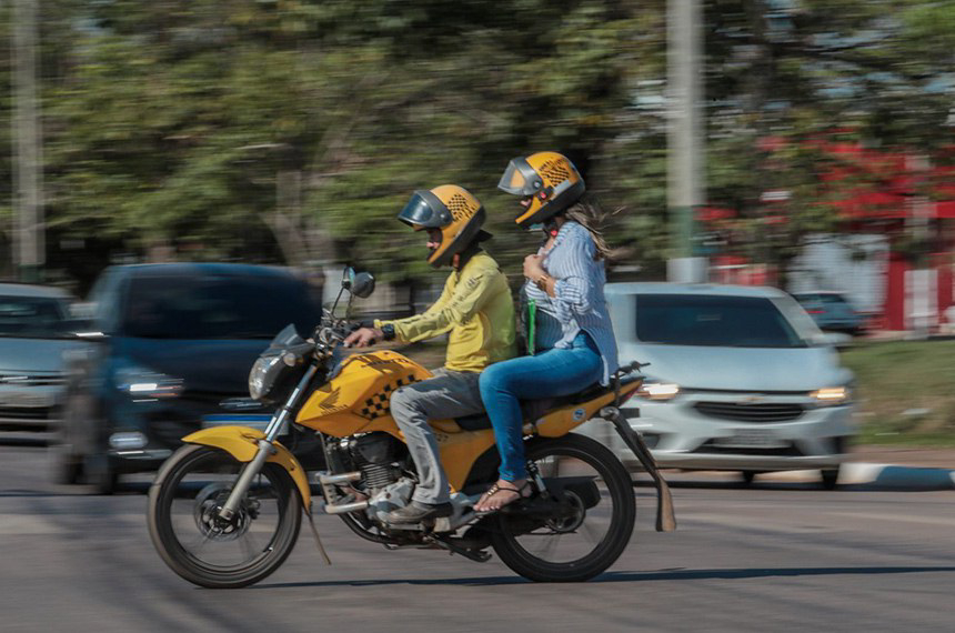 Projeto permite uso de aplicativo de transporte para mototáxi