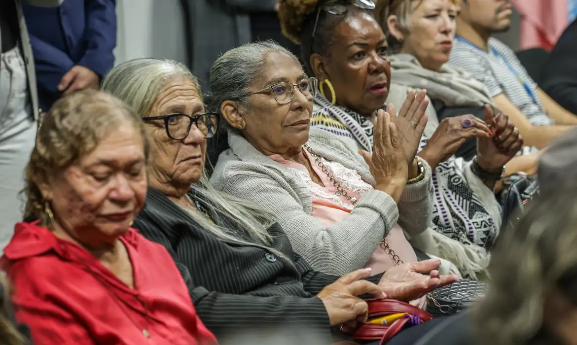 Sindnapi chama a atenção para prevenção ao suicídio das pessoas idosas. Foto: Agência Brasil