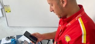Sócio novo pode baixar o app do SINPOSPETRO-RJ no celular