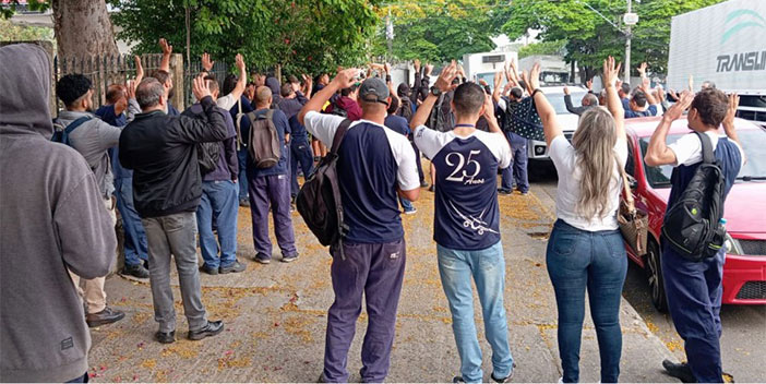 Metalúrgicos da Winnstal aprovam aviso de greve por reajuste maior