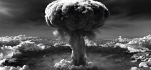 A Bomba Atômica foi jogada na cidade de Hiroshima, no Japão, em 6 de agosto de 1945.