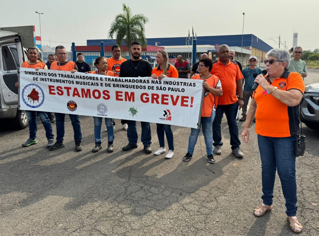 Trabalhadores da Brinquedos Estrela deflagram greve