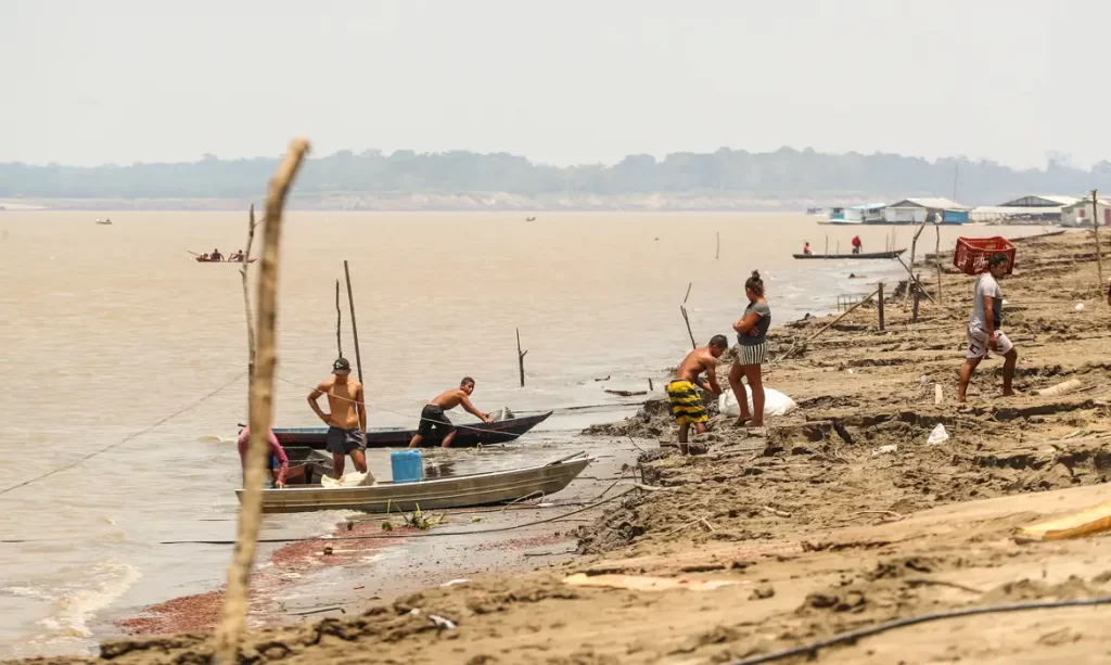 Pescadores terão direito a auxilio do governo por causa da seca/Foto: Antonio Lima