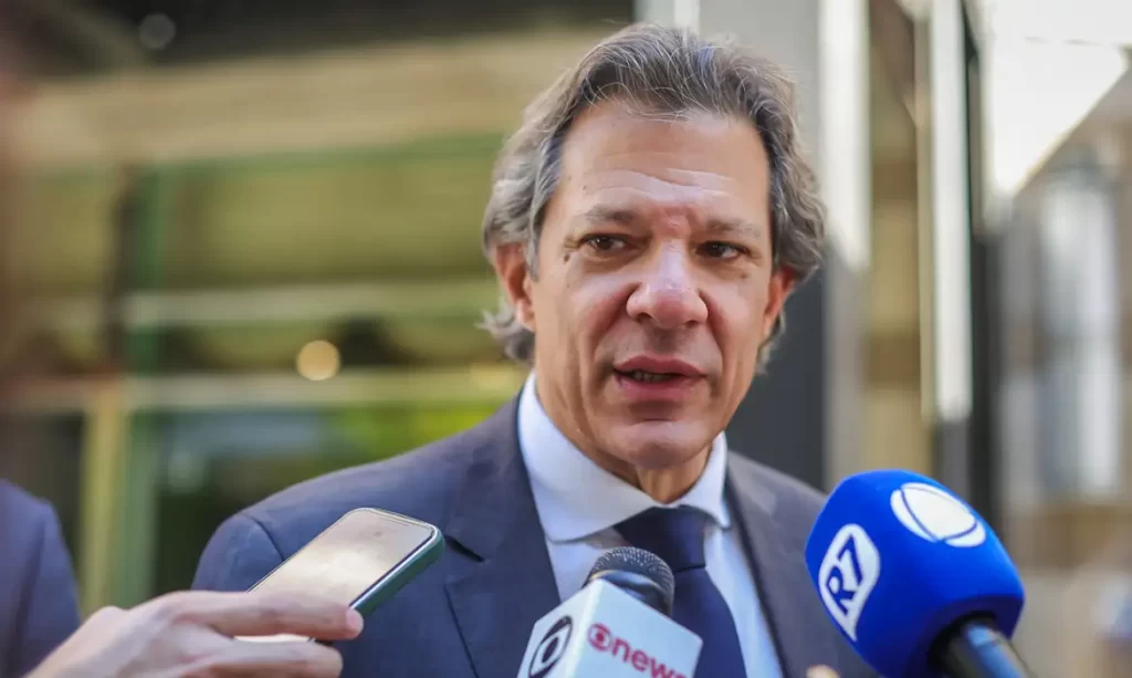 Fernando Haddad, ministro da Fazenda corrige tabela do imposto de renda/Foto Diogo Zacarias