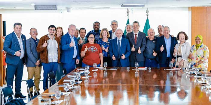 Presidente Lula recebe representantes do sindicalismo internacional