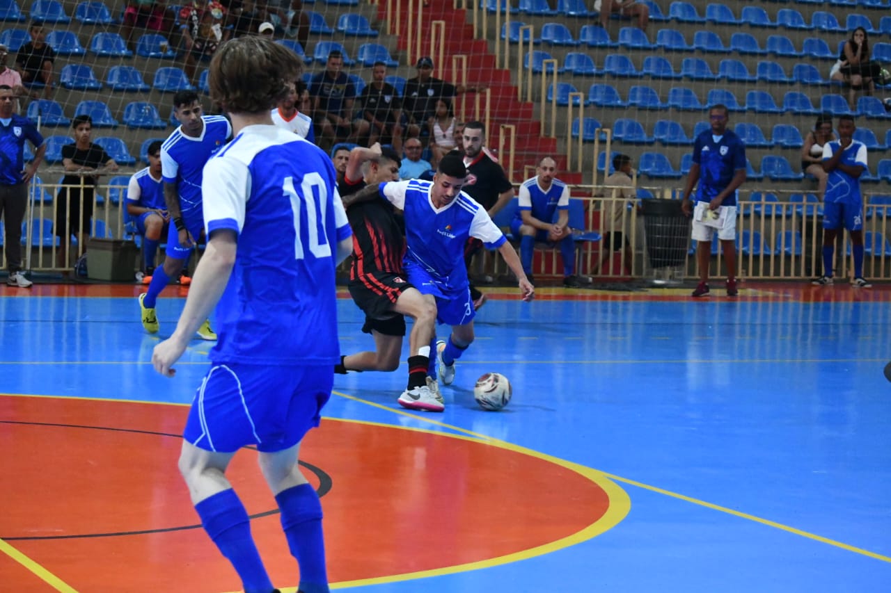 Açotubo e Perfil Líder disputarão final do Futsal dos Metalúrgicos de Guarulhos neste domingo