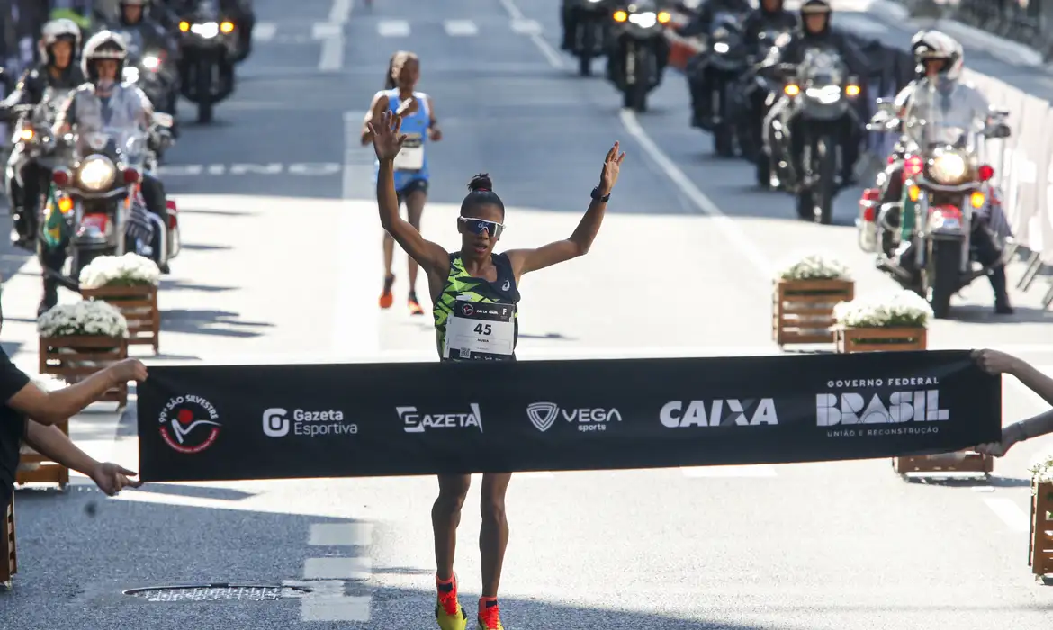 São Silvestre tem brasileira em terceiro lugar