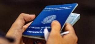 MTE destaca acordos coletivos que protegem trabalhador diante da inovação, com cláusulas sobre qualificação, emprego e diálogo sindical