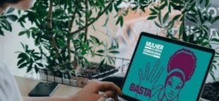 Fecomerciários republica cartilha sobre combate à violência contra mulher.