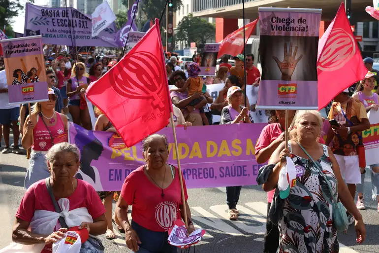 8 de março: Dia Internacional da Mulher comemorado na Paulista em São Paulo-SP/Foto: Rovena Rosa 8 de março: Dia Internacional da Mulher comemorado na Paulista em São Paulo-SP/Foto: Rovena Rosa