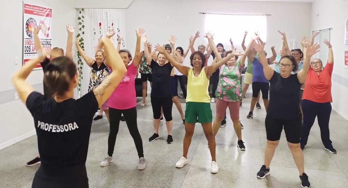 Sindnapi abre matrícula para aula de dança em Joinville