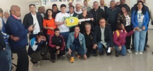 Centrais entregam prêmios do 1° de Maio