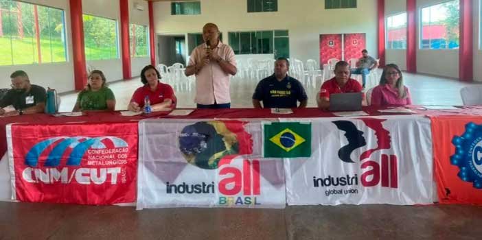 Sindicalistas participam de Seminário sobre Reestruturação Produtiva no Amazonas