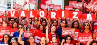 Educadores apoiam a greve dos professores municipais do Recife