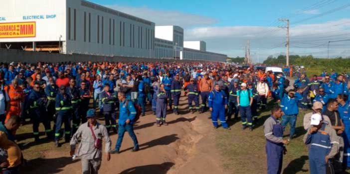 Metalúrgicos da Seatrium, no ES, em greve por descumprimento de ACT