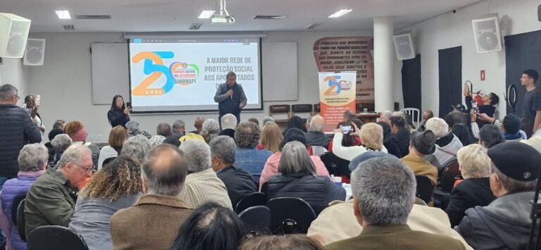 Ato em comemoração aos 25 anos do Sindnapi: apoio de diversas lideranças