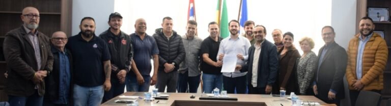 Sindicatos e prefeito de Guarulhos discutem caminhos para revitalizar a indústria local e resgatar postos de trabalho perdidos.