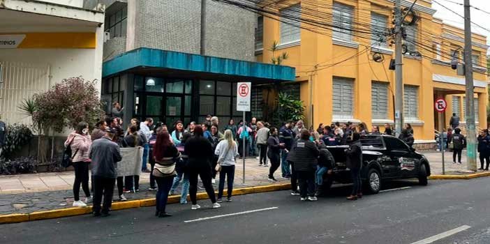 600 trabalhadores da saúde são demitidos do HPS de Canoas sem aviso prévio