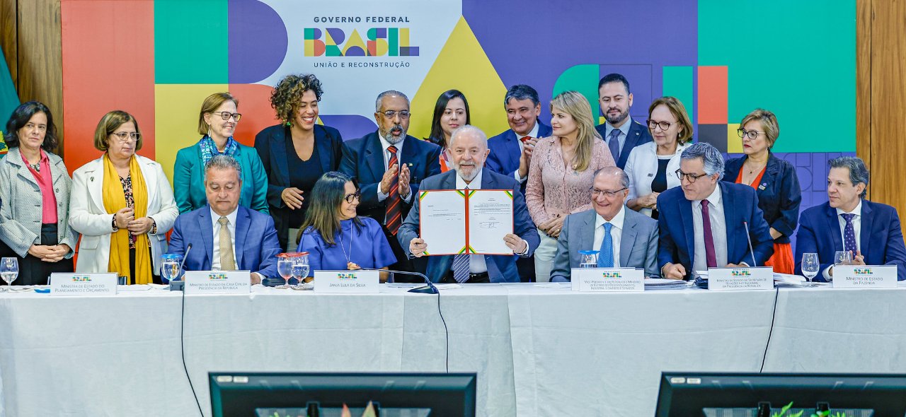 Presidente Lula envia ao Congresso proposta da Política Nacional de Cuidados. Foto: Ricardo Stuckert/PR Presidente Lula envia ao Congresso proposta da Política Nacional de Cuidados. Foto: Ricardo Stuckert/PR
