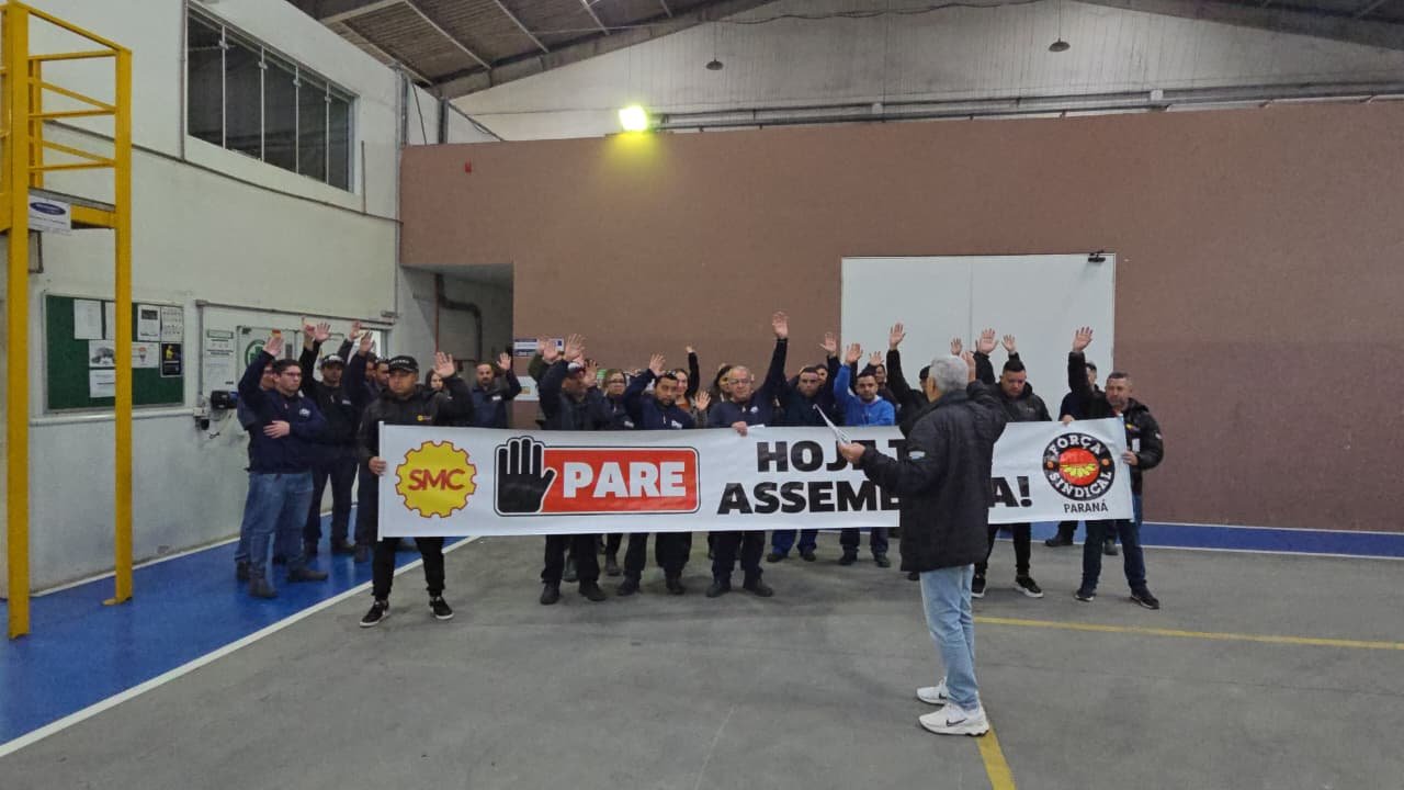 Metalúrgicos da Dex aprovam acordo com redução de jornada