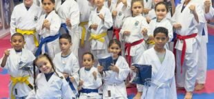 Karatê: um programa que promove saúde, respeito e disciplina entre crianças e adolescentes em Praia Grande.