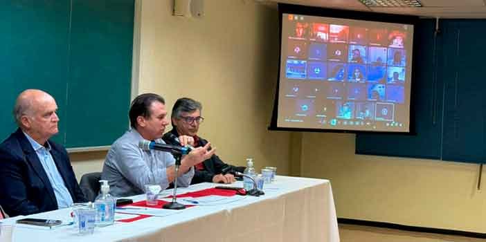 Marinho debate reforma trabalhista em encontro no SEESP em SP