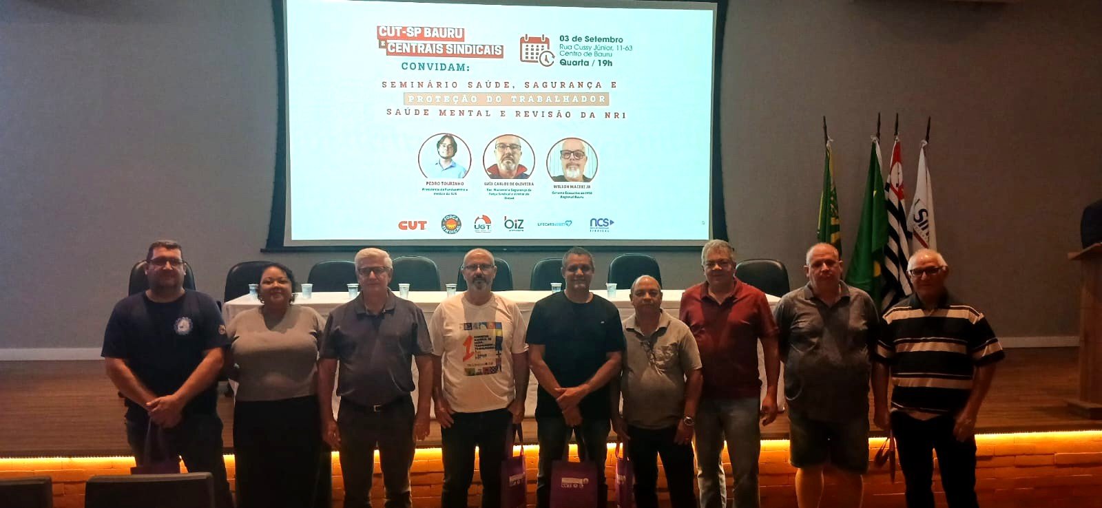 No seminário sobre saúde mental, líderes discutem a revisão da NR 1 e a responsabilidade das empresas no bem-estar dos funcionários. No seminário sobre saúde mental, líderes discutem a revisão da NR 1 e a responsabilidade das empresas no bem-estar dos funcionários.