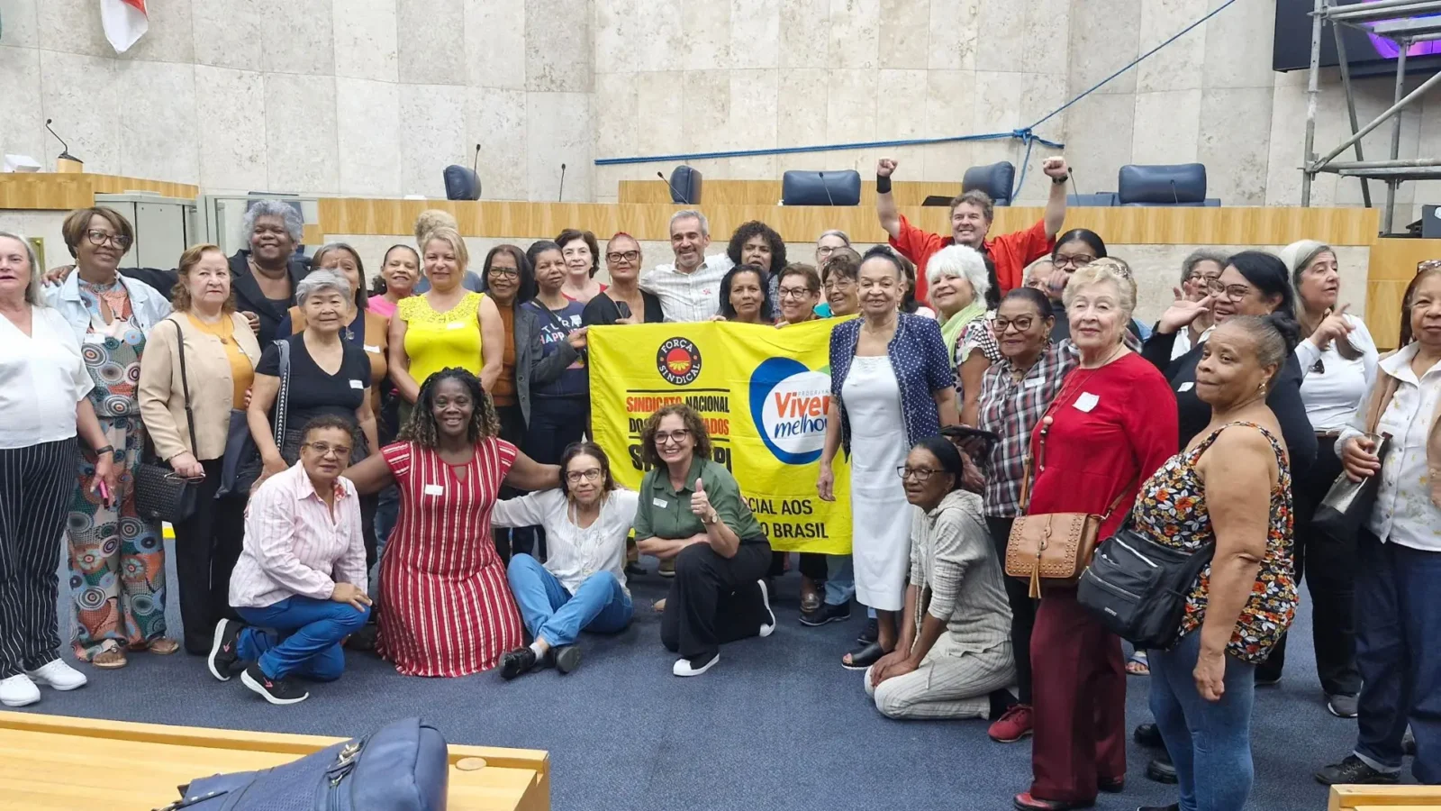 Câmara de Vereadores de SP recebe associados do Sindnapi