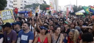 Ato no RJ com Caetano, Chico e Gil repudia anistia e PEC da Blindagem