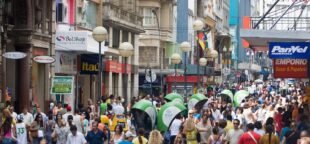 Após a primeira rodada de negociações, o SINDEC rejeita proposta e luta por melhores condições para os empregados no comércio.