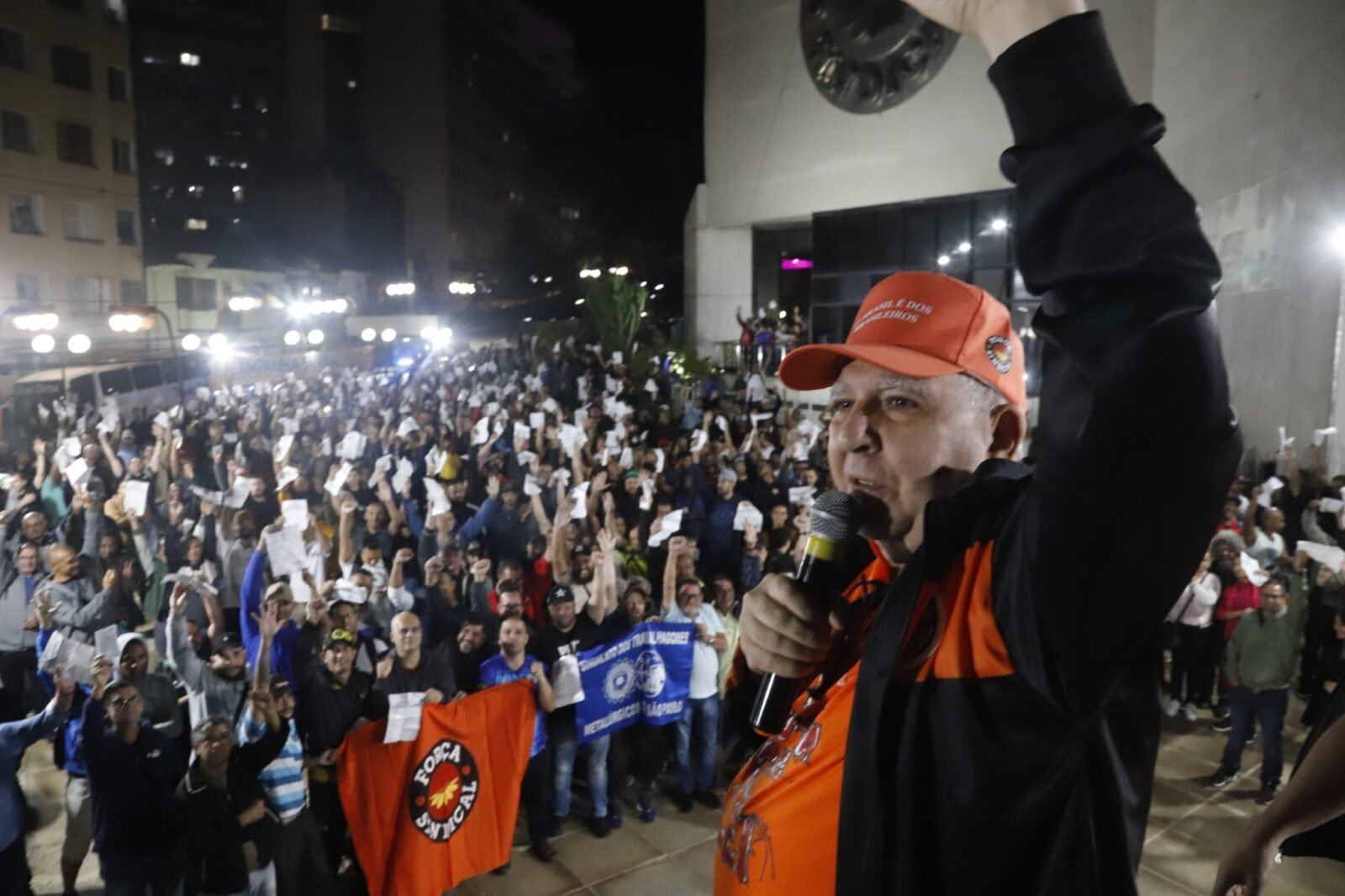 Metalúrgicos SP conquistam 1,20% de aumento real e abono de 13,5%