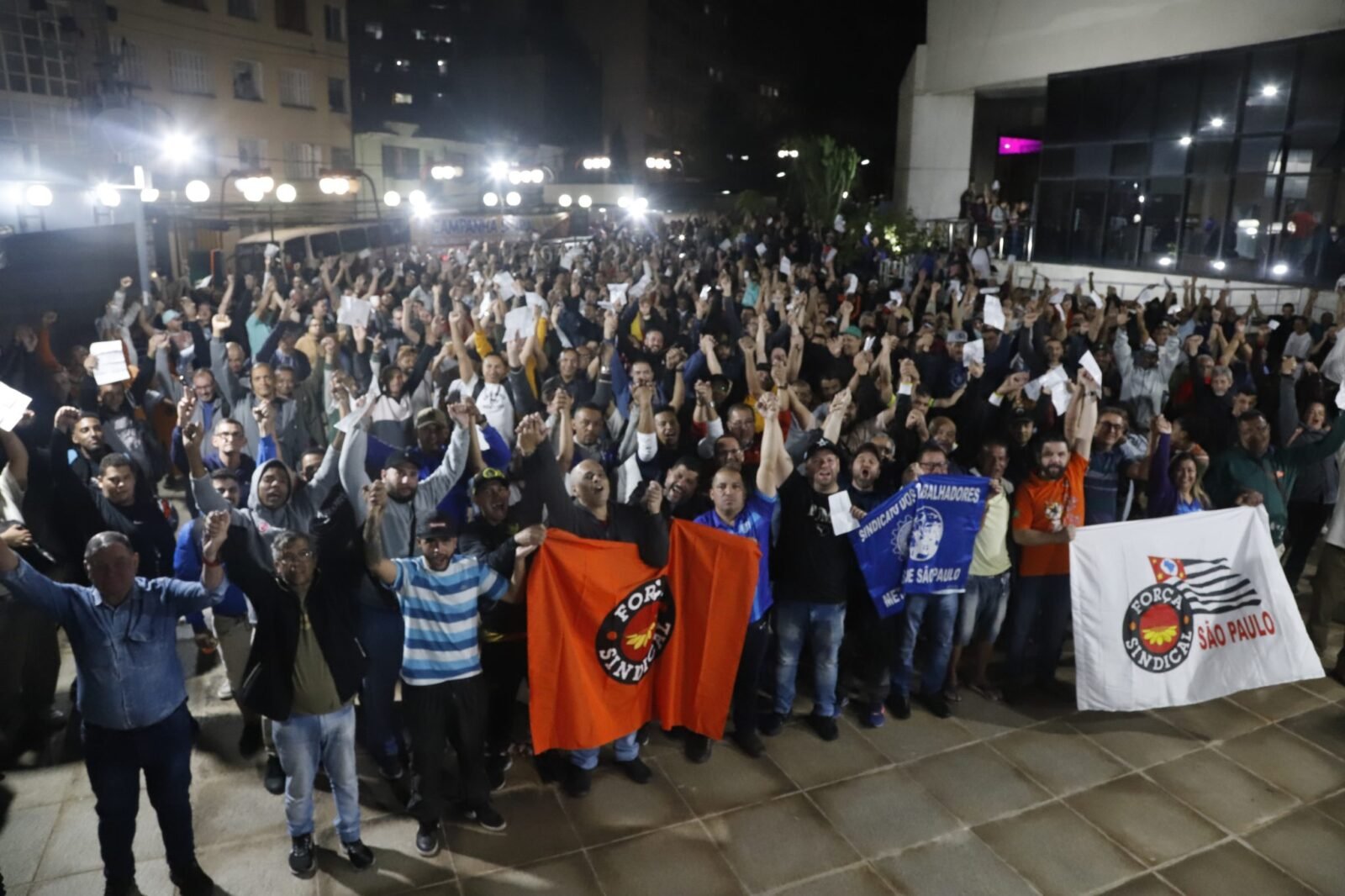 Metalúrgicos SP conquistam 1,20% de aumento real e abono de 13,5%