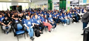 O SINTRABOR denuncia o alarmante aumento de 66% nos afastamentos por doenças mentais relacionados ao trabalho no Brasil. Foto: Seminário de Cipeiros do Sintrabor, 2025.