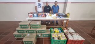 Saiba como o STIAL entregou 500 quilos de alimentos a famílias necessitadas. A solidariedade é uma tradição nas campanhas do sindicato.