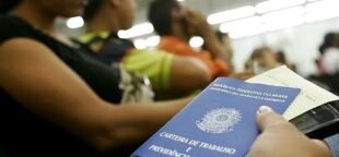A luta contra a desigualdade racial é vital. Conheça o impacto da escala 6x1 nos direitos dos trabalhadores negros. Foto: Agência Brasil